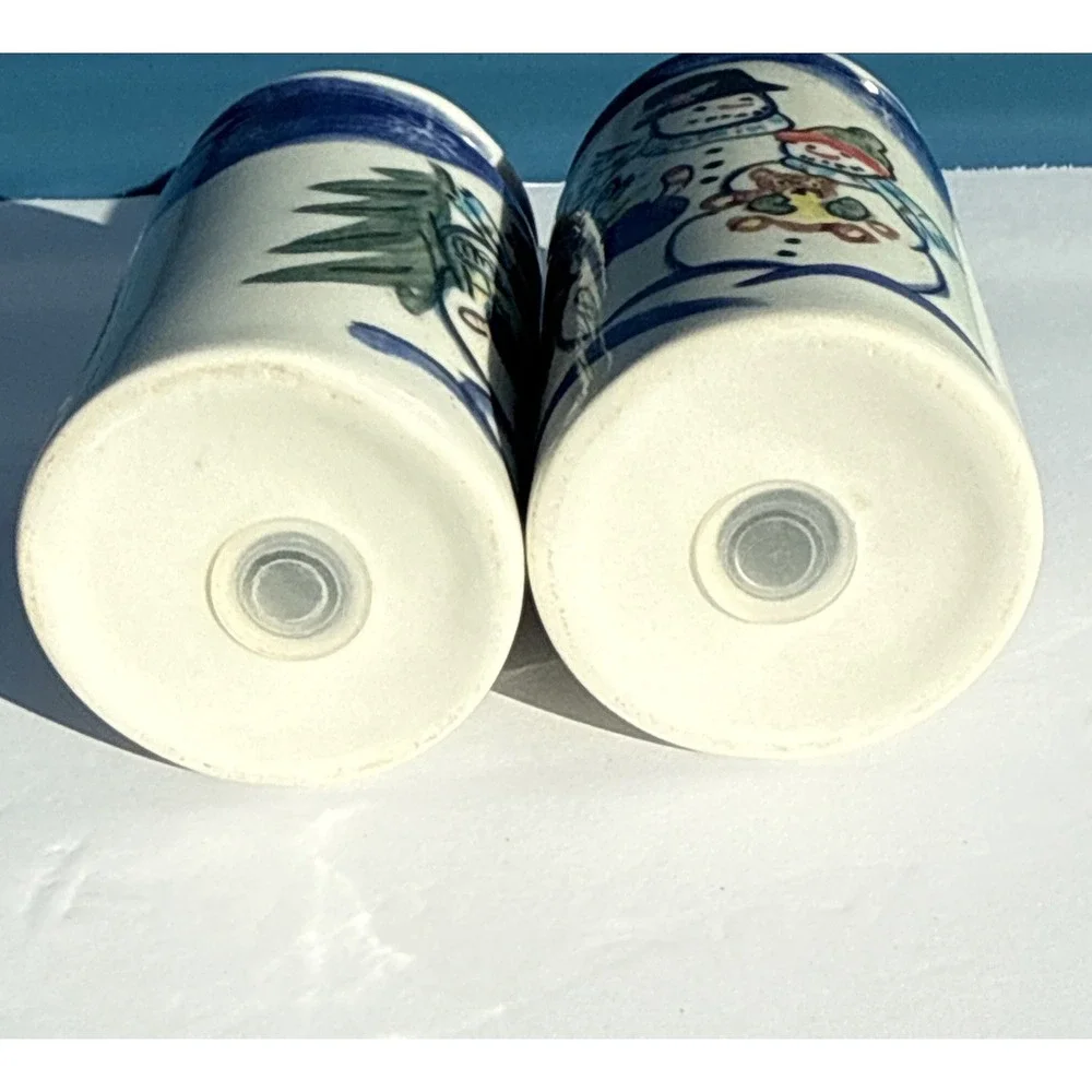 Stoneware SNOWMAN Blue White Salt & Pepper Shakers‎
